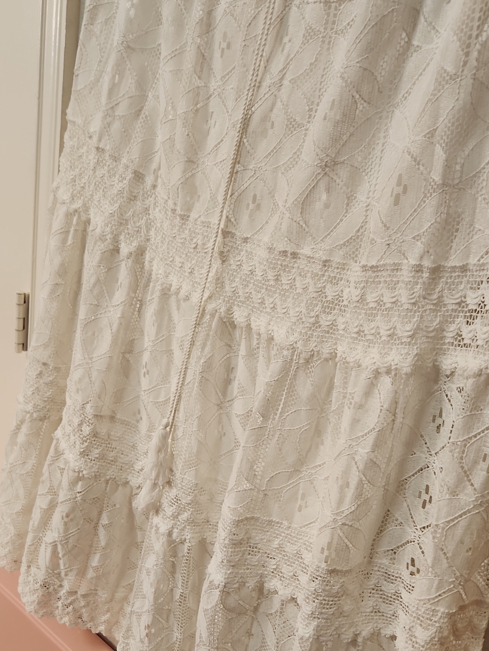 281.Studio West White Lace Tiered Maxi Skirt With Lining - Picture 3 of 5